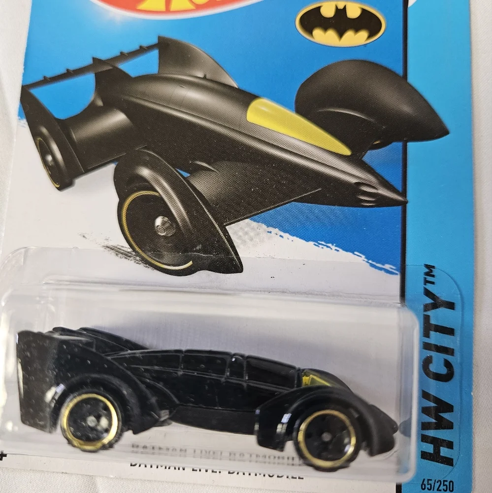 Hot Wheels Batman Live Batmobile 65/250 HW City Batman Black 1:64 NEW & unopened